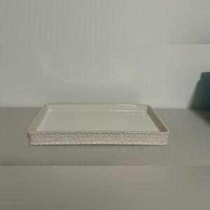 Cynthia Rowley Bathroom Vanity Makeup Dish Beige Tan Floral Tray